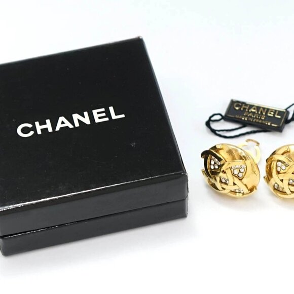 CHANEL CC Logos Rhinestone Round Clip-On Earrings Gold Tone 23 Auth w/Box q11447 - Picture 11 of 16